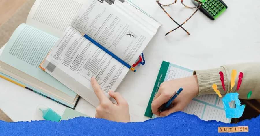 educação infantil utilizando um caderno com planejamento adaptado para autismo, com imagens, rotinas e atividades visuais.